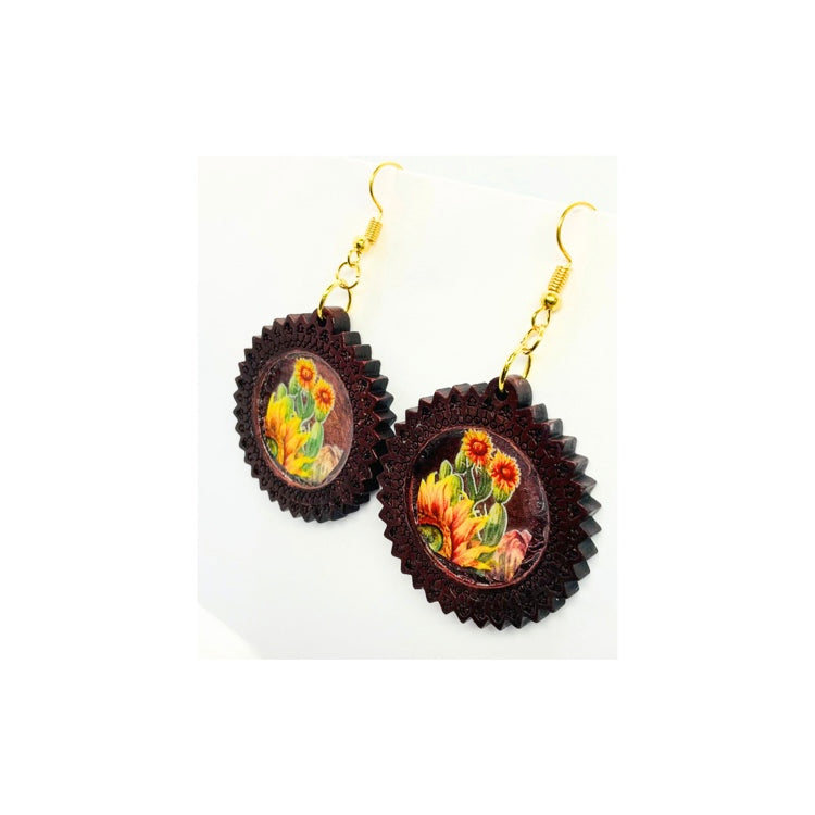 Dark Round Wood Dangle with Cactus Scene