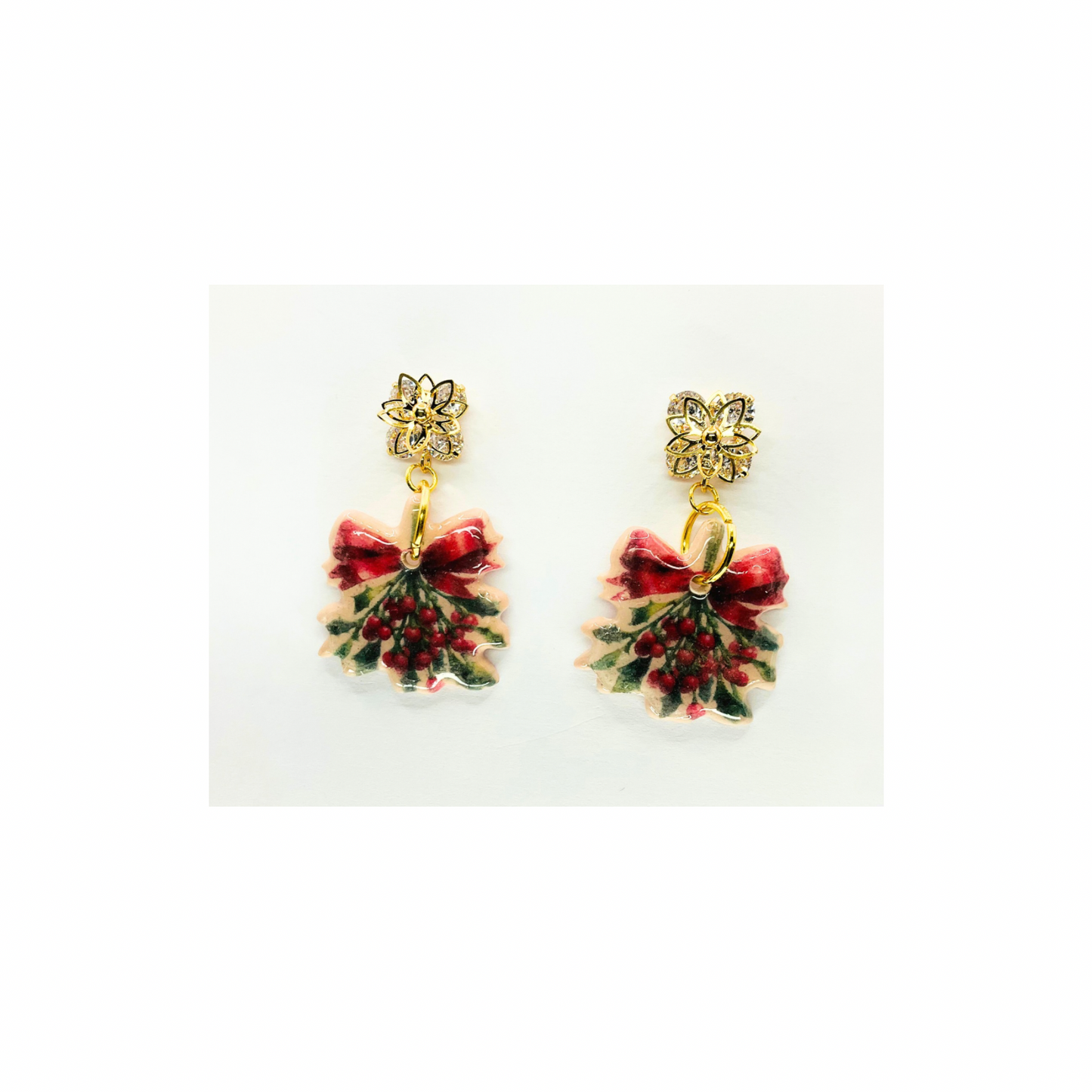 Christmas Holly Leaf with Rhinestone Star Dangle Earrings Festive Holiday Jewelry for Women