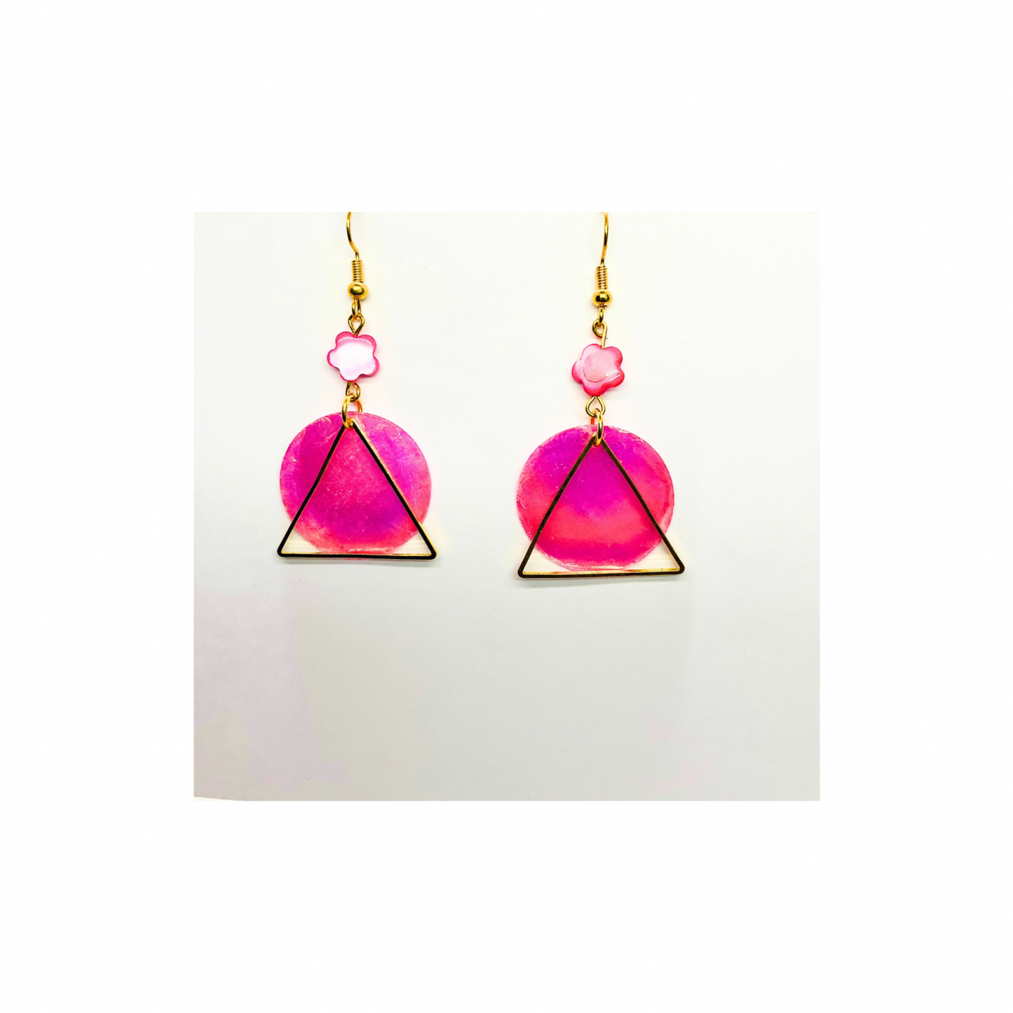 Pink Shell Collection Bright Pink Circle with Gold Triangle Dangle Earrings for Female Fashion Jewelry