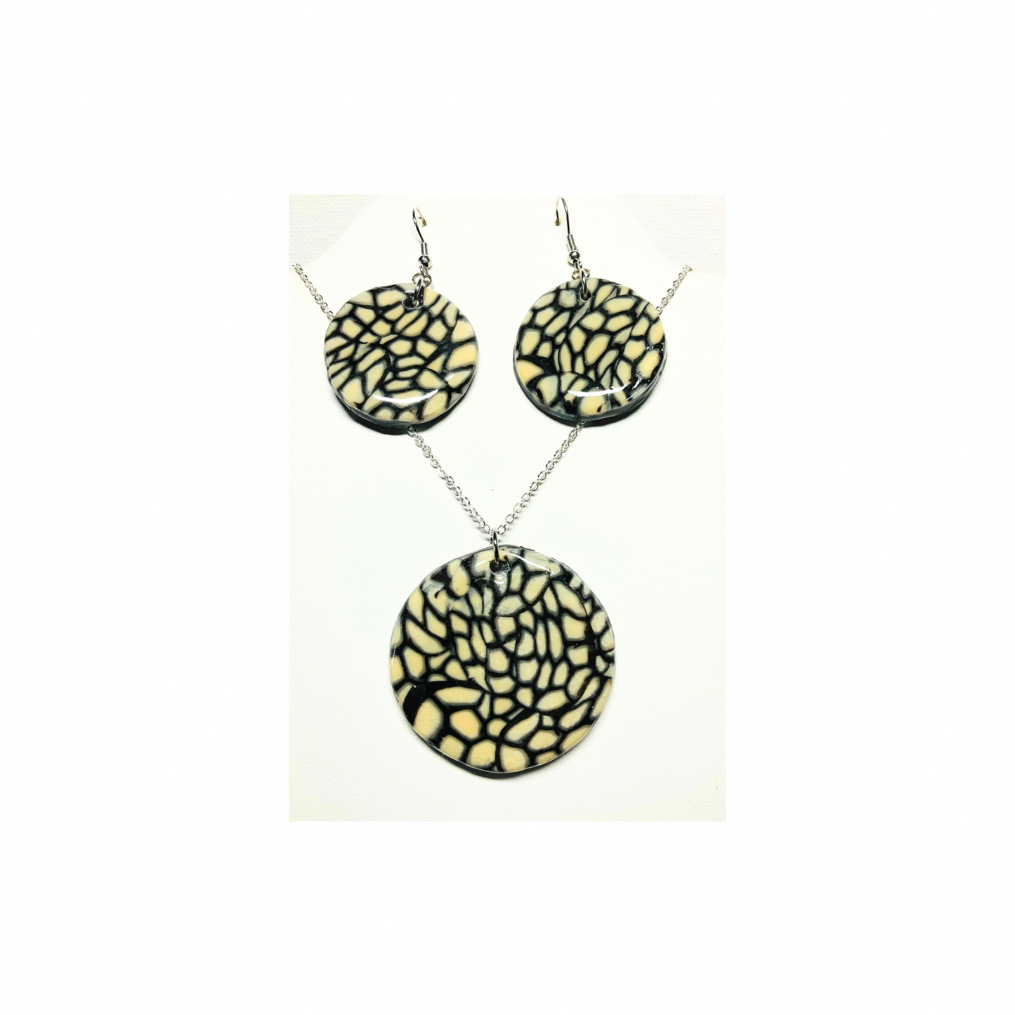 Black and White Cane Motif Earrings and Necklace Set - Classic Round Necklace & Stylish Earrings for Elegant Outfits
