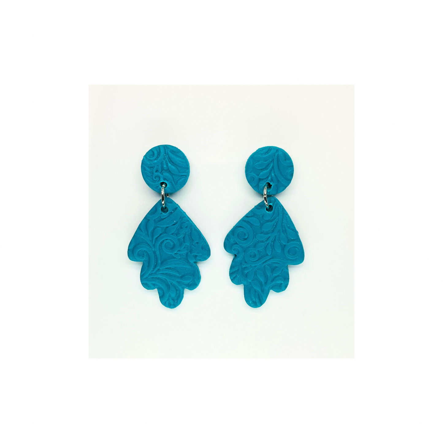 Crystal Teal Textured Leaf Shaped Stud Dangle Earrings for Women Unique Design Versatile Stylish Accessories Ideal for Casual & Formal Occasions