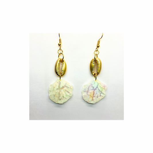 Mermaid Collection Crackle Cream Shell and Gold Dangle Earring with Unique Design Elements