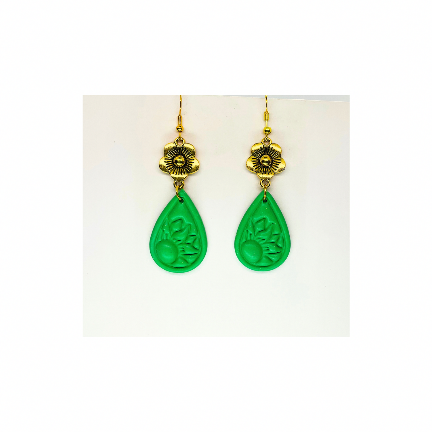 Green Teardrop with Gold Flower Dangle Earrings for Female Fashion Accessories