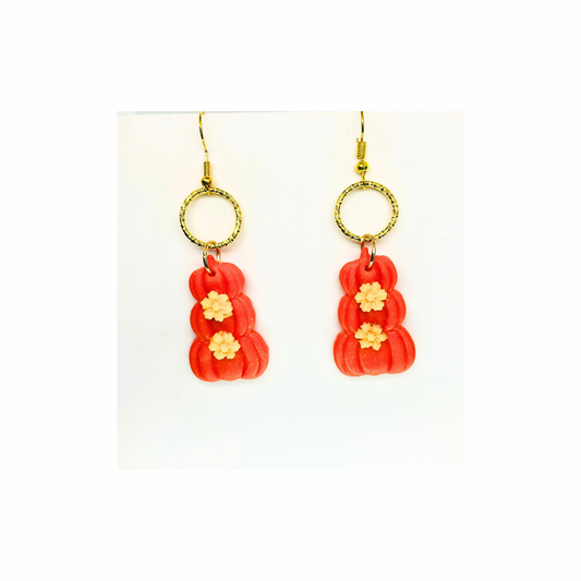 Fall Collection Stacked Pumpkins with Yellow Flower Dangle Earring - Orange Design with Gold Circle Charm