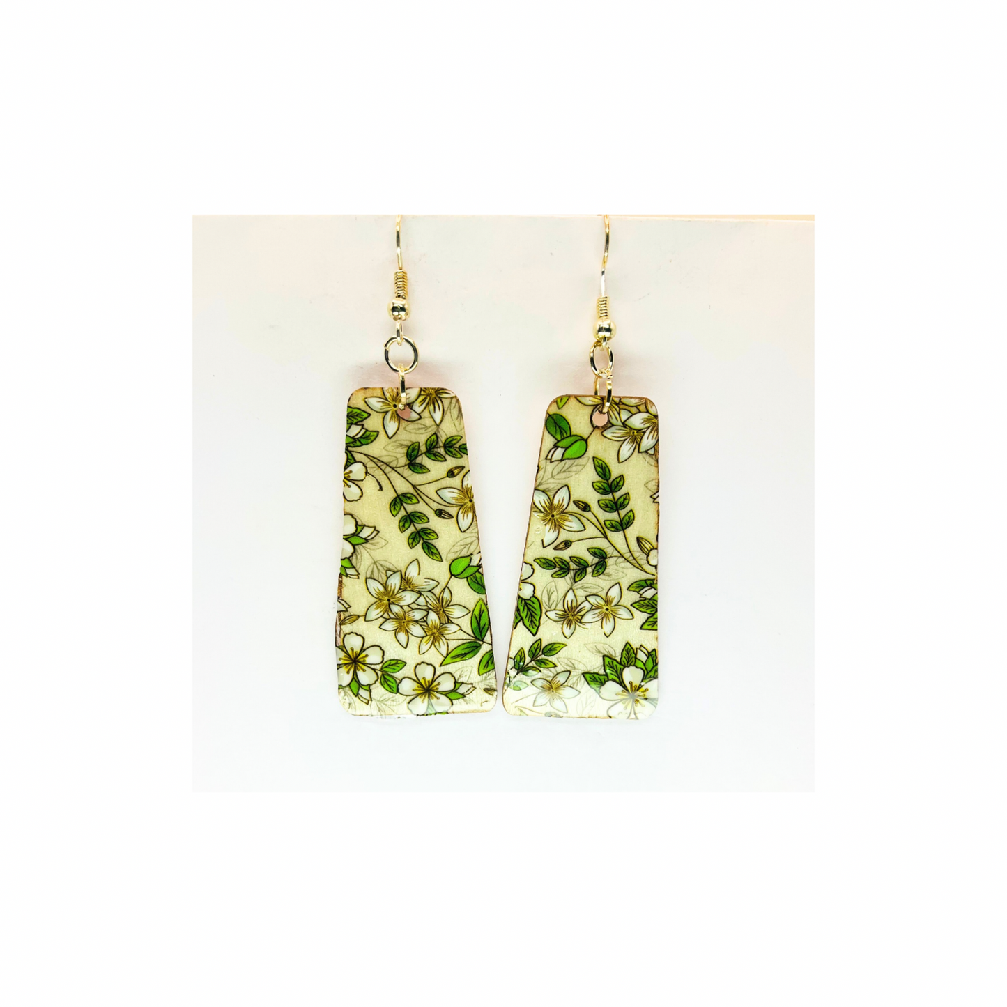 Lightweight Wood Green Leaf Dangle Earring