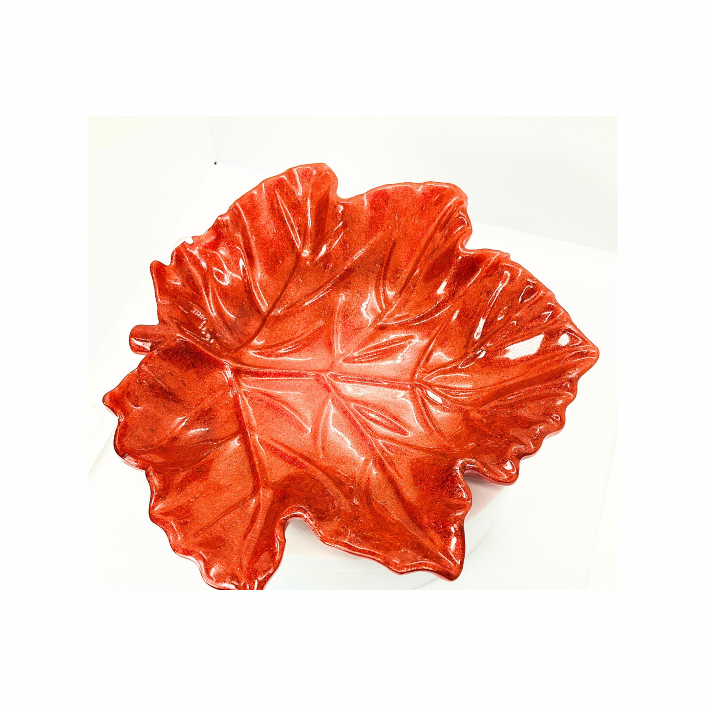 Copper Leaf Jewelry Dish - Elegant Design for Home Décor, Ideal for Displaying Jewelry and Accessories