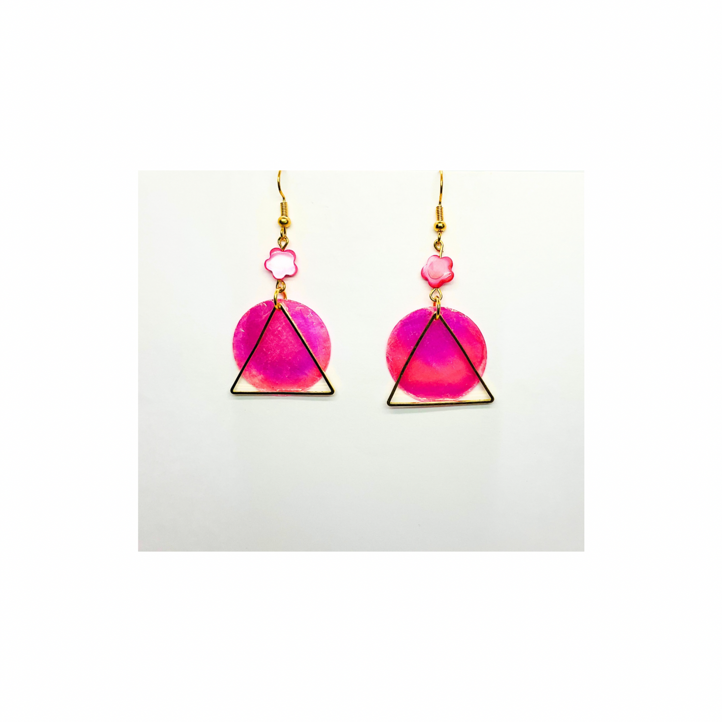 Pink Shell Collection Bright Pink Circle with Gold Triangle Dangle Earrings for Female Fashion Jewelry