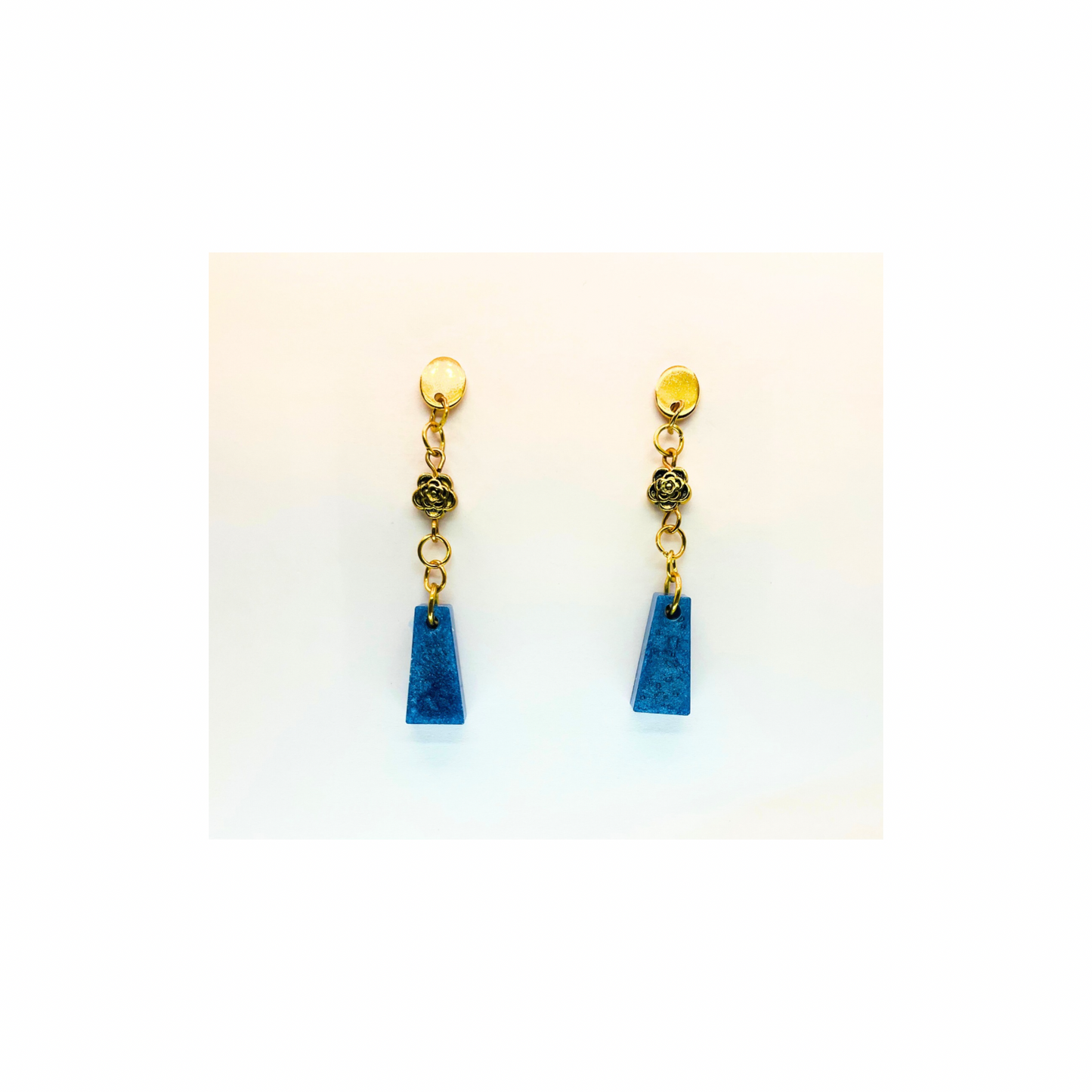 Blue Drop Earrings Stylish, Elegant Jewelry for Everyday Wear Flower