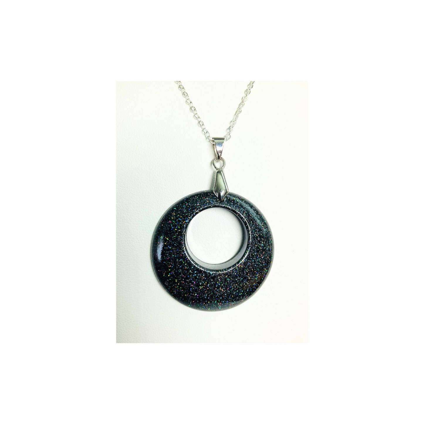 Black Sparkle Circle Necklace on 18-inch Silver Chain - Elegant Simple Design for Any Occasion