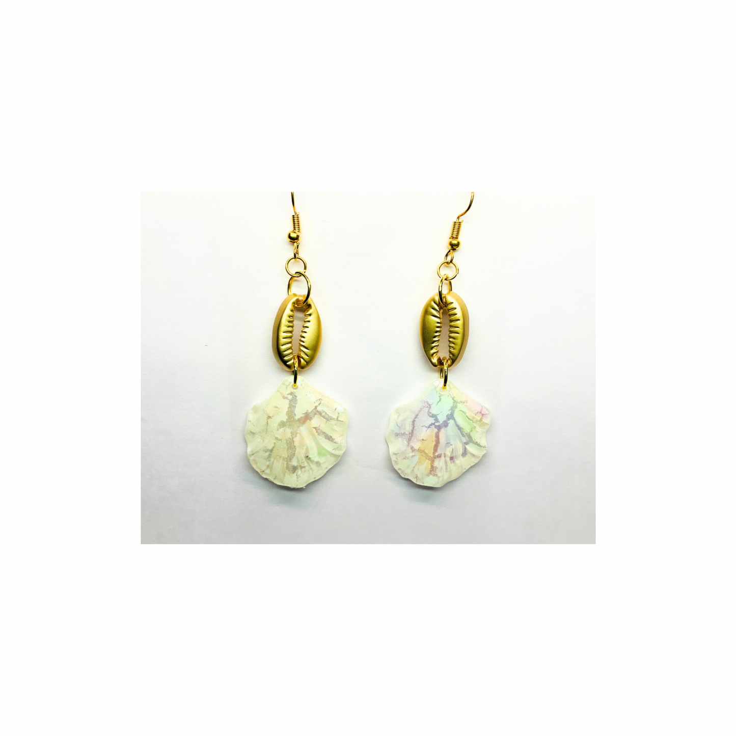 Mermaid Collection Crackle Cream Shell and Gold Dangle Earring with Unique Design Elements