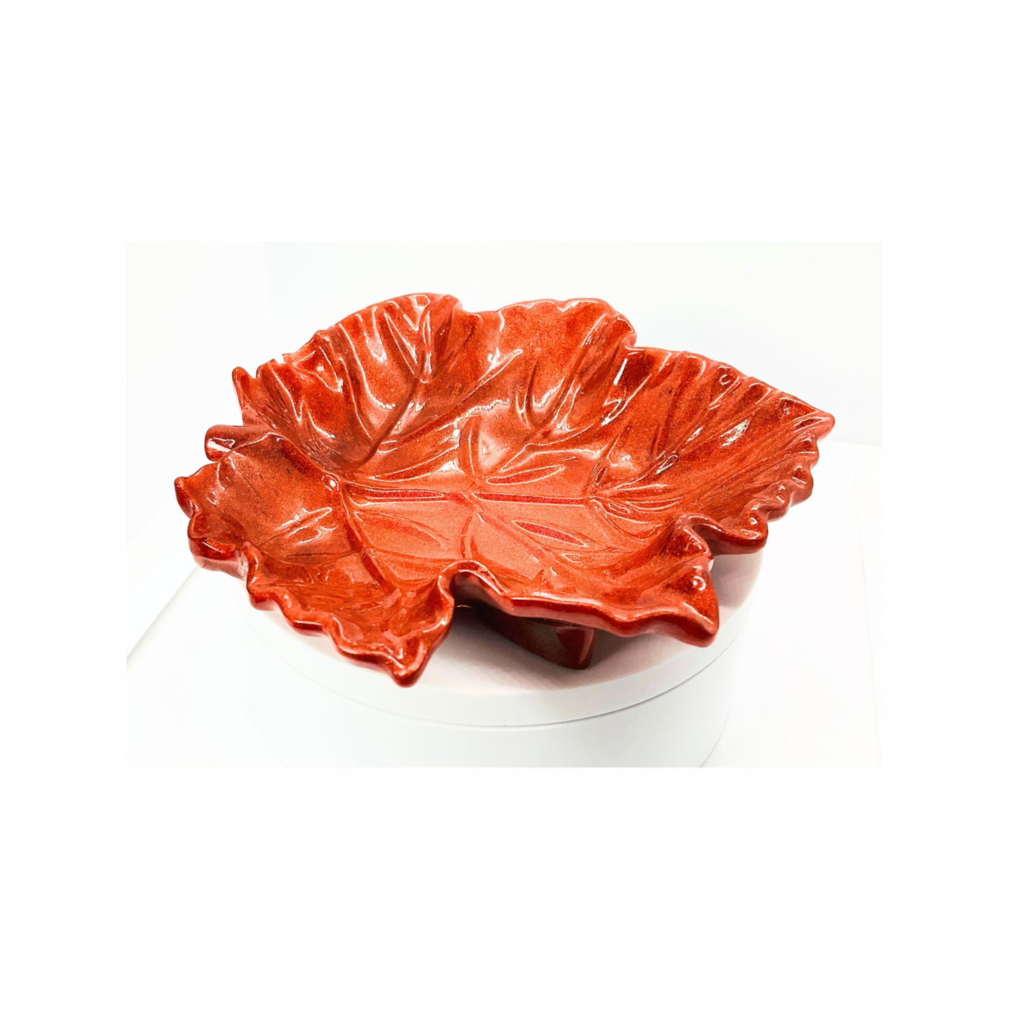 Copper Leaf Jewelry Dish - Elegant Design for Home Décor, Ideal for Displaying Jewelry and Accessories