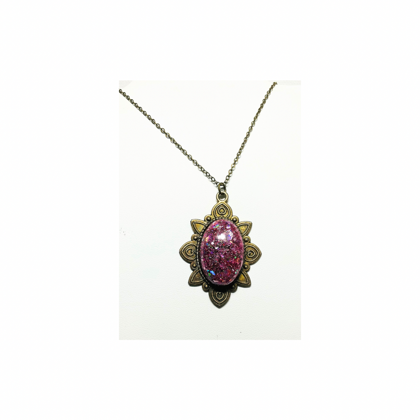 Antique Gold Pink Sparkle Pendant 18-inch Necklace with Elegant Design and Chain