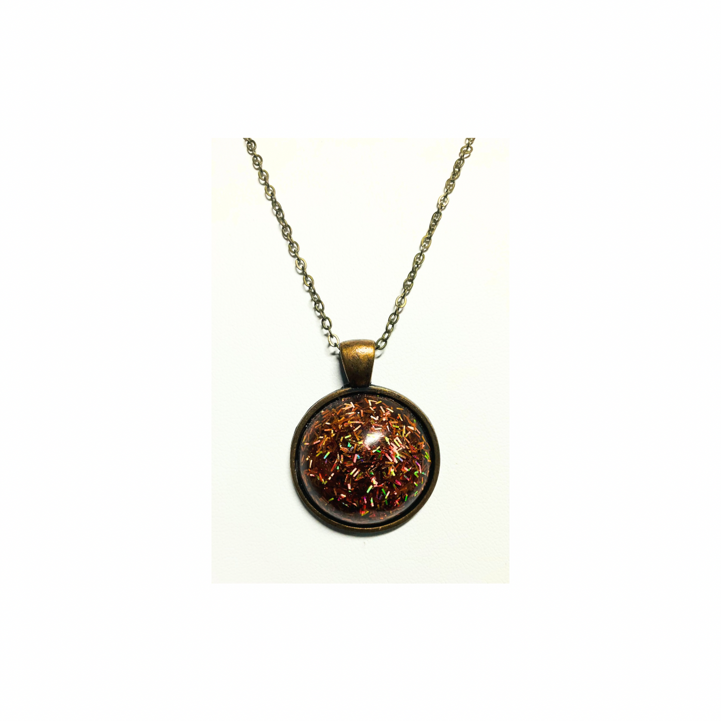 Tarnished Bronze Gold Round Pendant with 18-inch Bronze Chain Necklace Elegant Jewelry Accessory