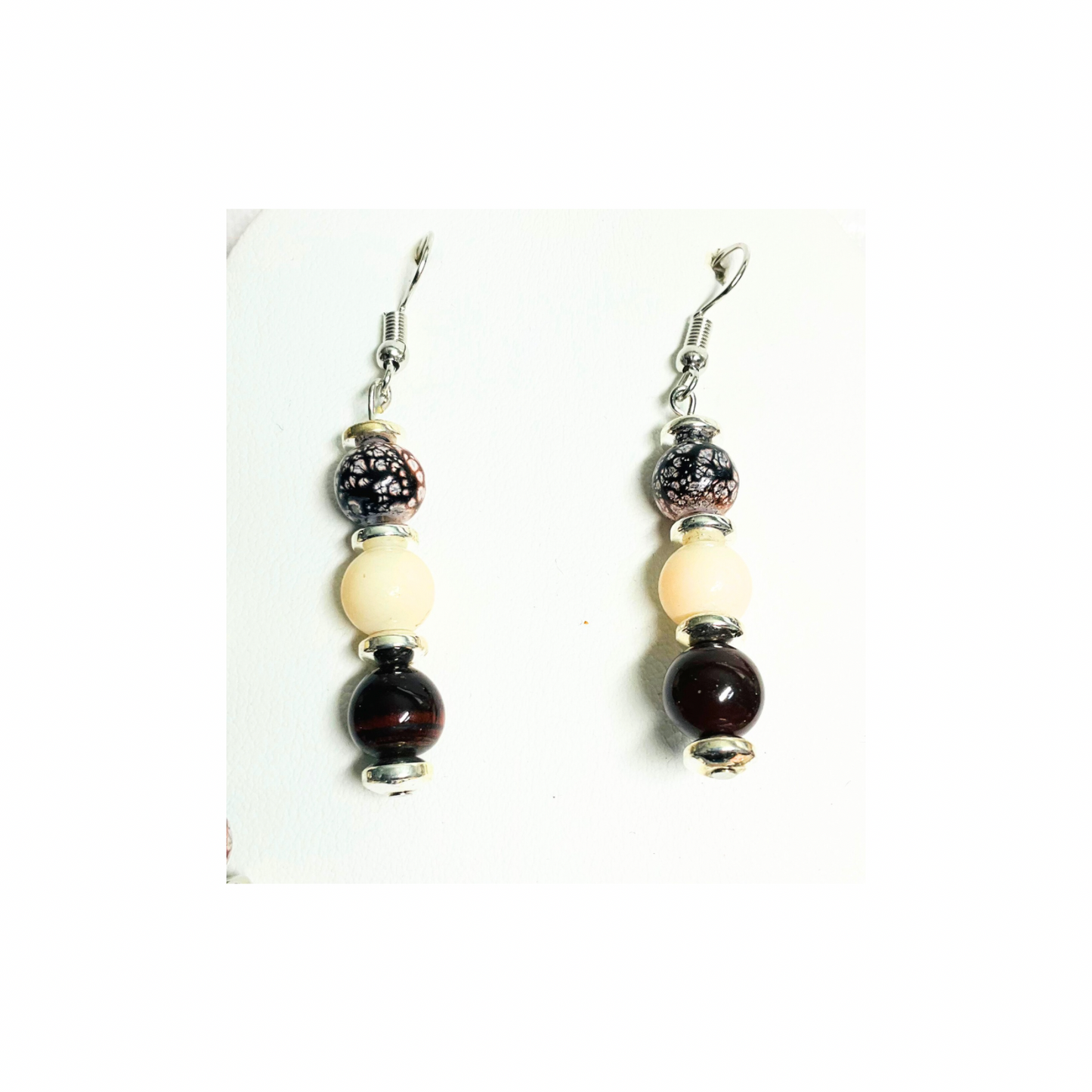 Beaded Necklace and Dangle Earring Set: Mother of Pearl Pendant