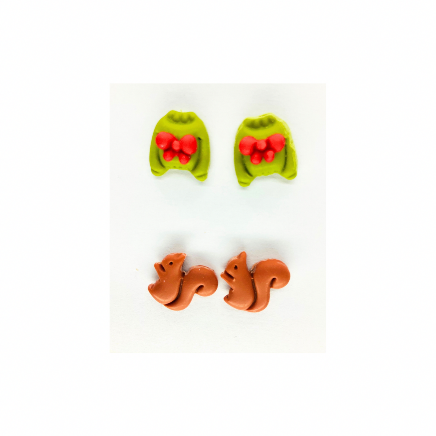 Green Sweatshirt with Red Bow & Brown Squirrel Stud Earrings for Festive Outfits Ideal for Holiday Parties and Gatherings