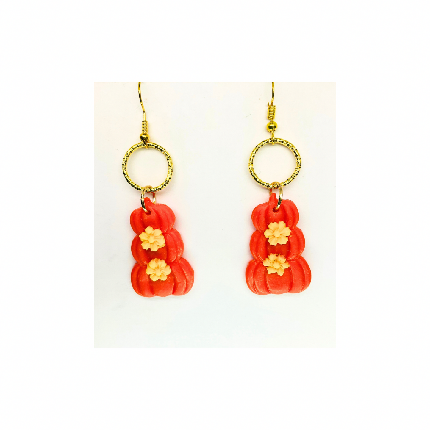 Fall Collection Stacked Pumpkins with Yellow Flower Dangle Earring - Orange Design with Gold Circle Charm