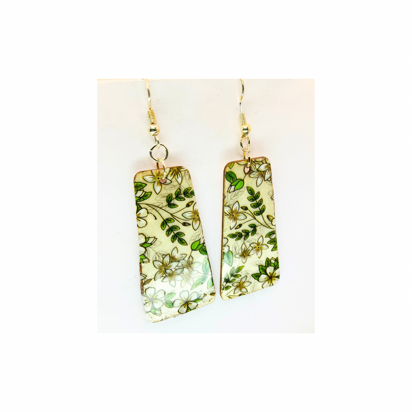 Lightweight Wood Green Leaf Dangle Earring