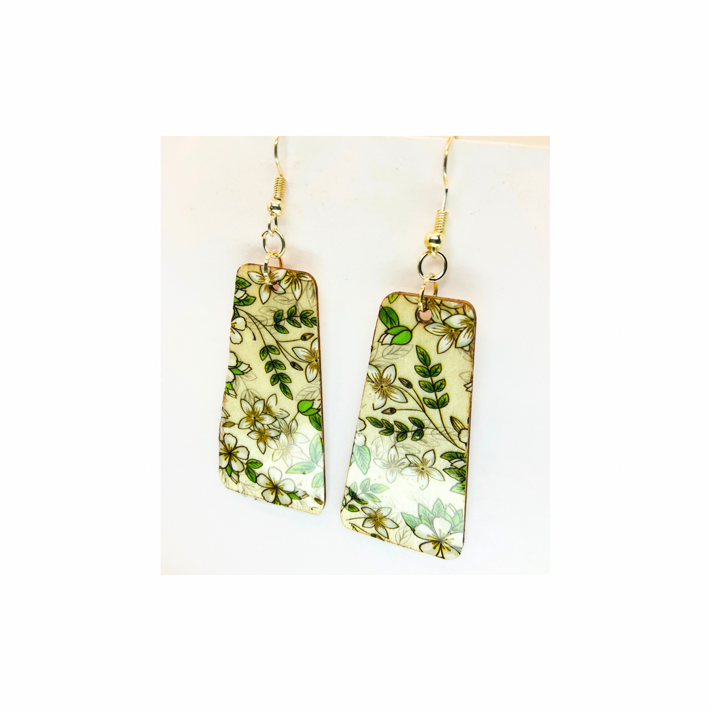 Lightweight Wood Green Leaf Dangle Earring