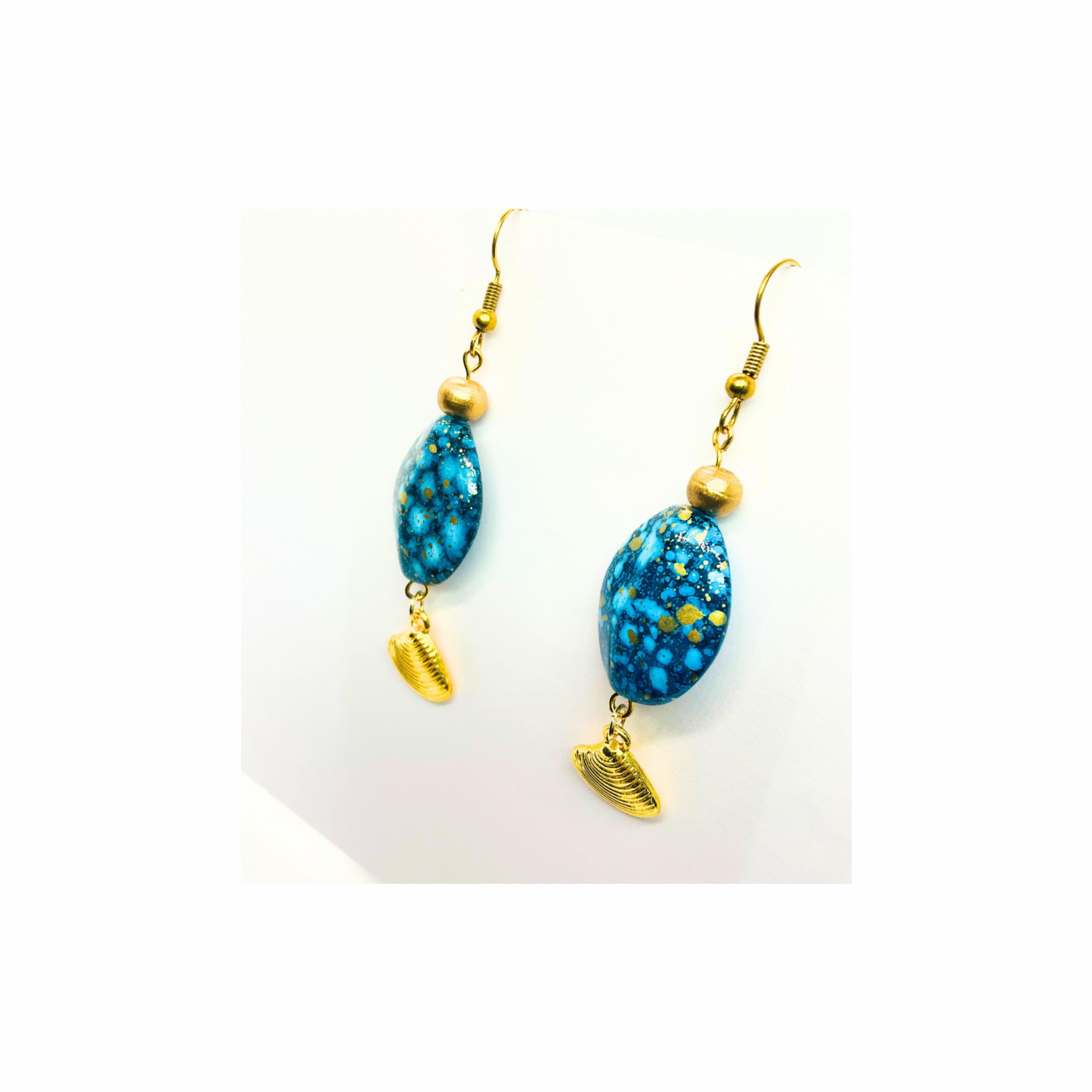 Ocean Collection Blue and Gold with Shell Charm Dangle Earring - Sparkling Blue Design & Gold Accents