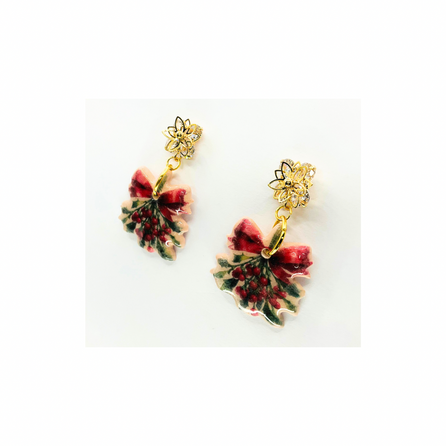 Christmas Holly Leaf with Rhinestone Star Dangle Earrings Festive Holiday Jewelry for Women
